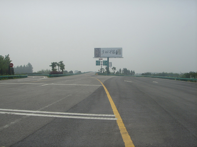 桐城收費(fèi)道口